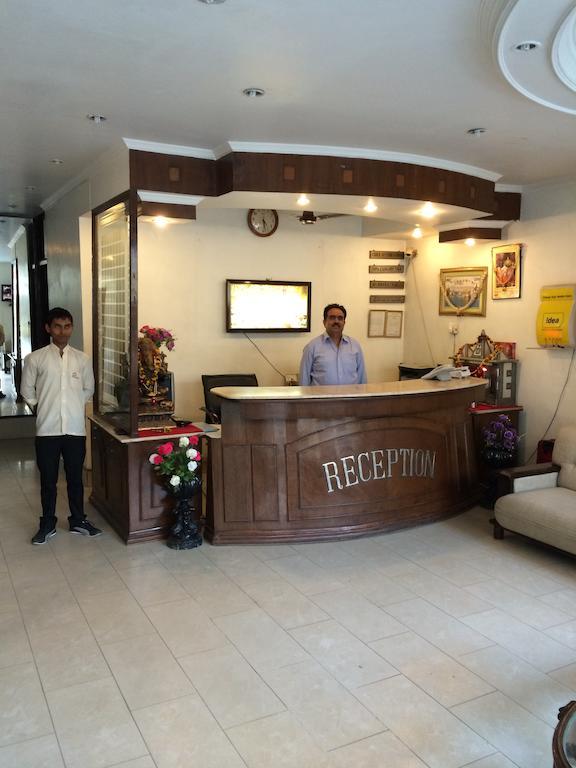 Adb Rooms Hotel Indo Continental New Delhi Exterior photo
