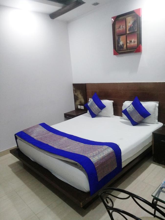 Adb Rooms Hotel Indo Continental New Delhi Exterior photo