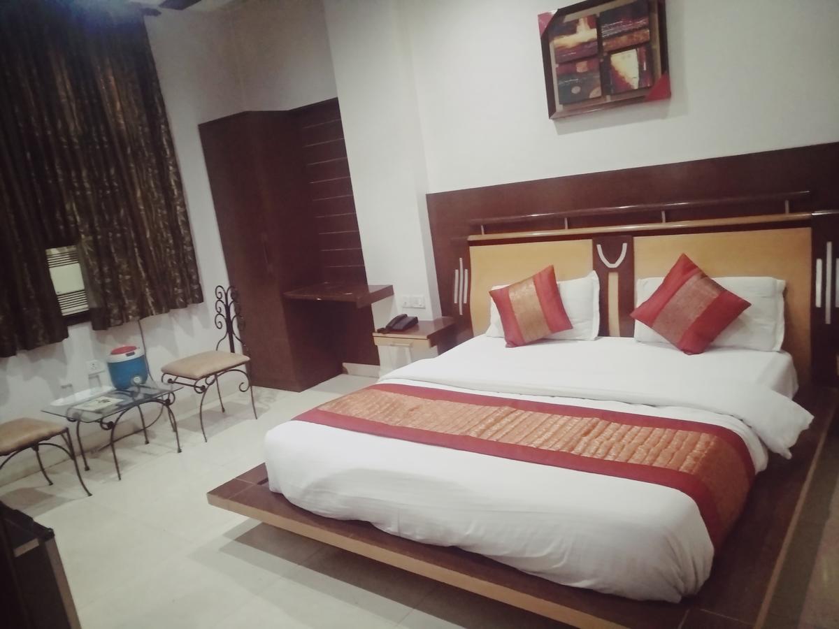 Adb Rooms Hotel Indo Continental New Delhi Exterior photo