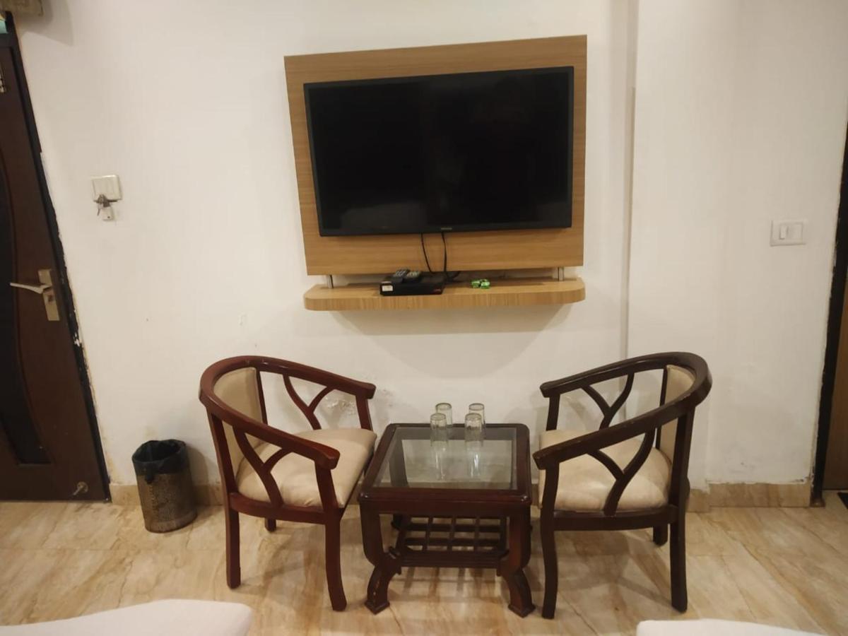 Adb Rooms Hotel Indo Continental New Delhi Exterior photo