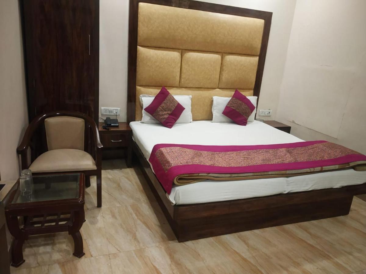 Adb Rooms Hotel Indo Continental New Delhi Exterior photo