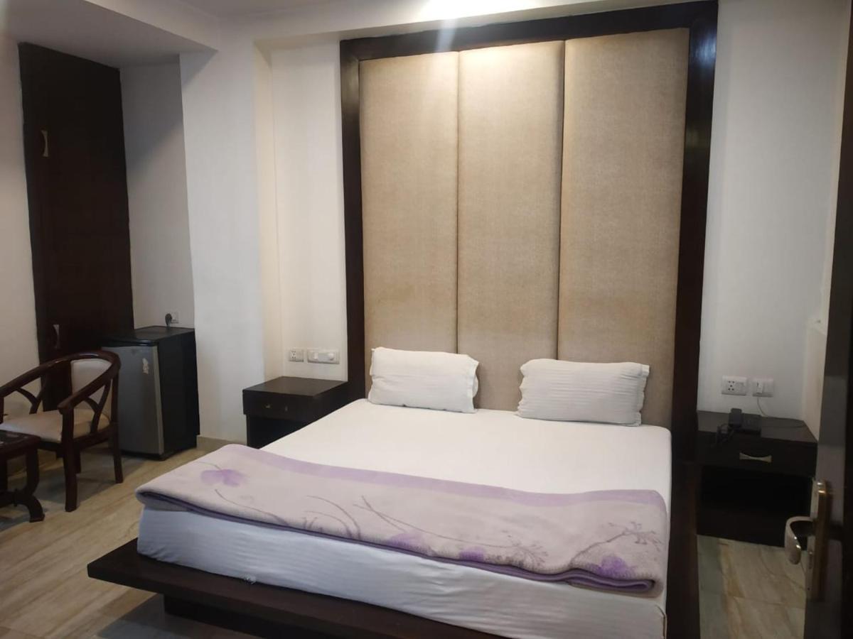 Adb Rooms Hotel Indo Continental New Delhi Exterior photo