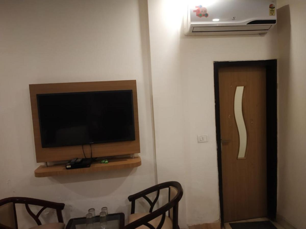 Adb Rooms Hotel Indo Continental New Delhi Exterior photo