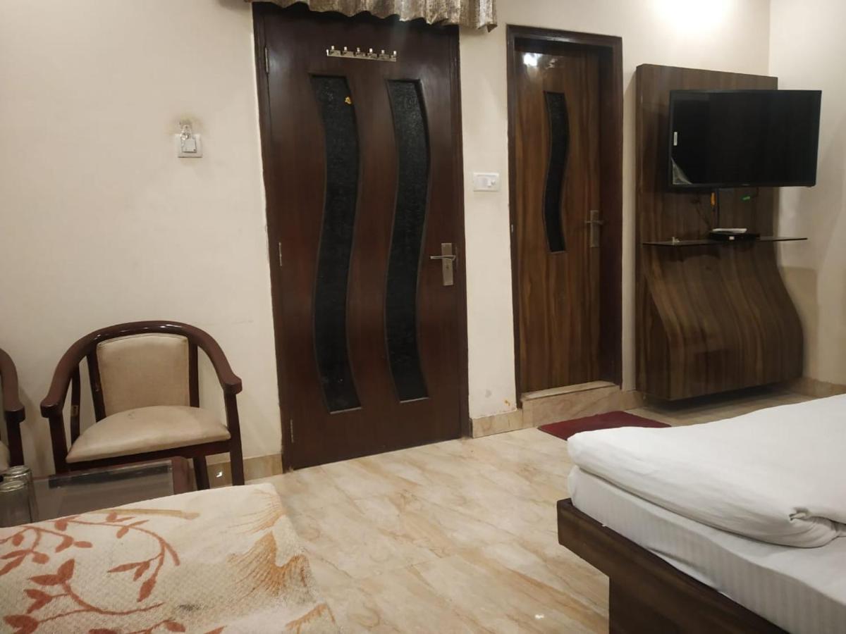 Adb Rooms Hotel Indo Continental New Delhi Exterior photo