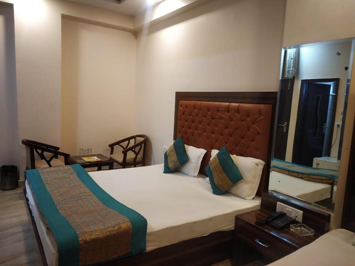 Adb Rooms Hotel Indo Continental New Delhi Exterior photo